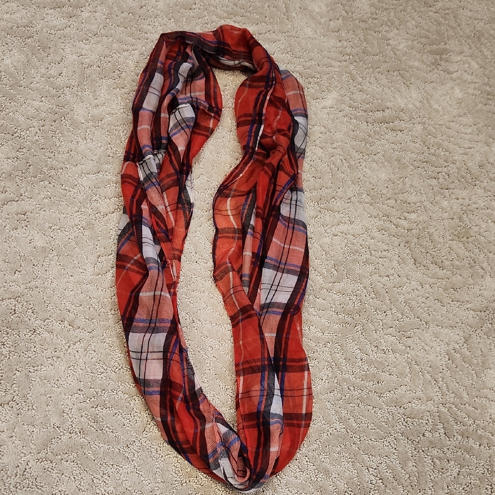 Plaid Red White Ans Blue Women's Infinity Scarf
